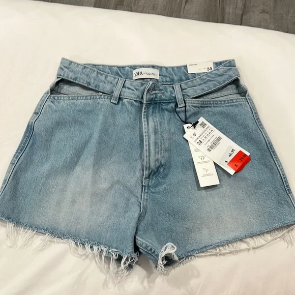Zara High-Rise Shorts - Picture 1 of 4